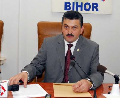 Preşedintele CJ Bihor, reclamat de o organizaţie creştină că nu a îndeplinit legile ţării "care tot de la Dumnezeu sunt" 